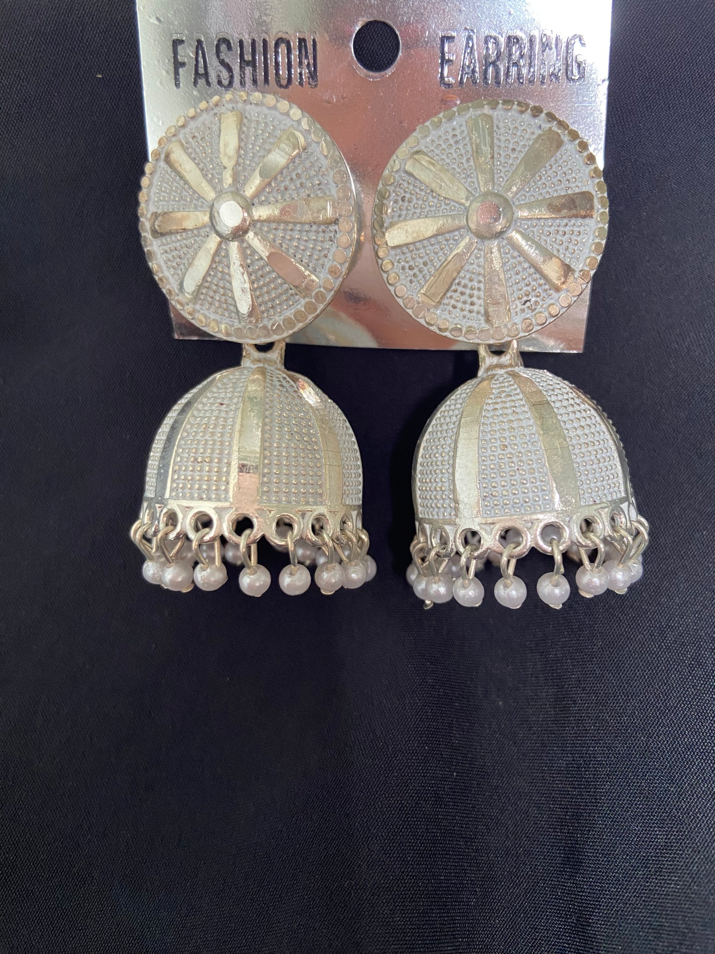 Silver jhumka with design